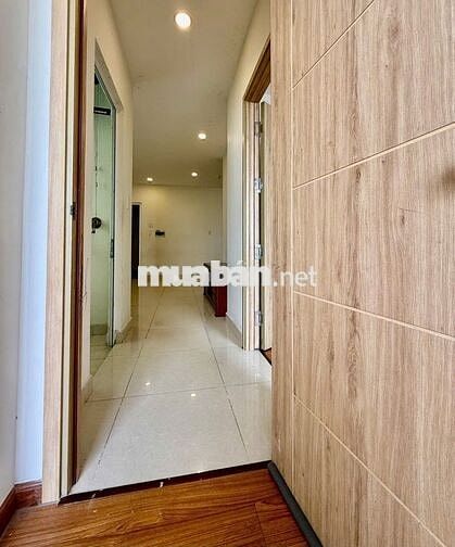 Căn hộ cho thuê Có nội thất; Nhà đang trống và ở ngay được. LH Hương