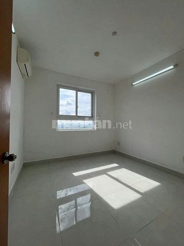 Cần bán gấp căn hộ Tara số 1A đường  Tạ Quang Bửu p6 Q8 🌷 DT 68m2, 2p