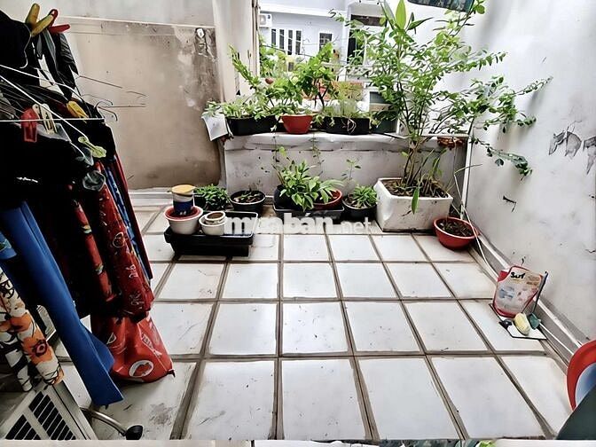 HƠN 60M2 ĐẤT,NỞ HẬU GẦN 8M TÀI LÔC~THẦN TÀI GÕ CỬA NHÀ SỐ 39