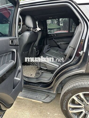 Ford Everest 2019 full 2 cầu Đen