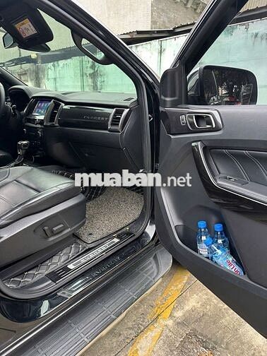 Ford Everest 2019 full 2 cầu Đen