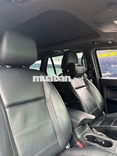 Ford Everest 2019 full 2 cầu Đen
