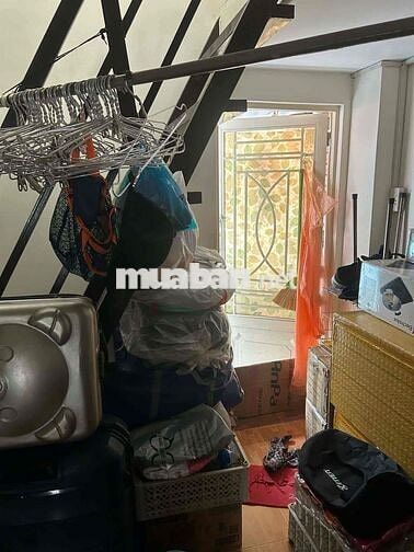Cho thuê nhà nguyên căn 1 trệt 1 lầu giá siêu tốt, tiện đi Q1, PN, Q3