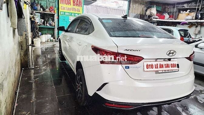 Hyundai Accent 2022 số sàn trắng 5 chỗ