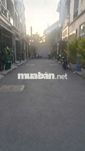 CHO THUÊ NHÀ 1 TRỆT 2 LẦU+TUM-4PN - đs 38 HBC NGAY CHỢ HIỆP BÌNH- HXH 