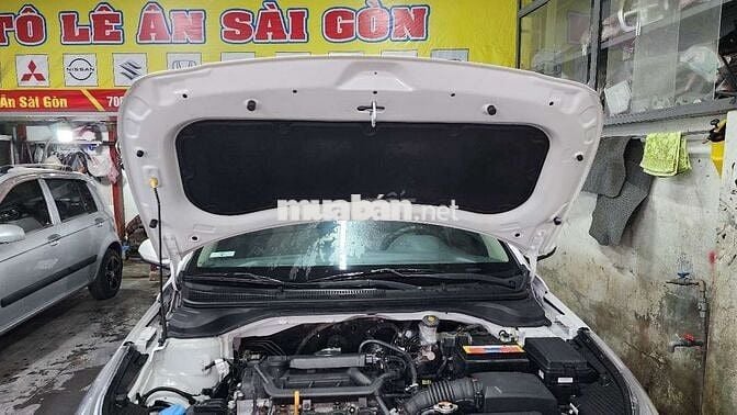 Hyundai Accent 2022 số sàn trắng 5 chỗ