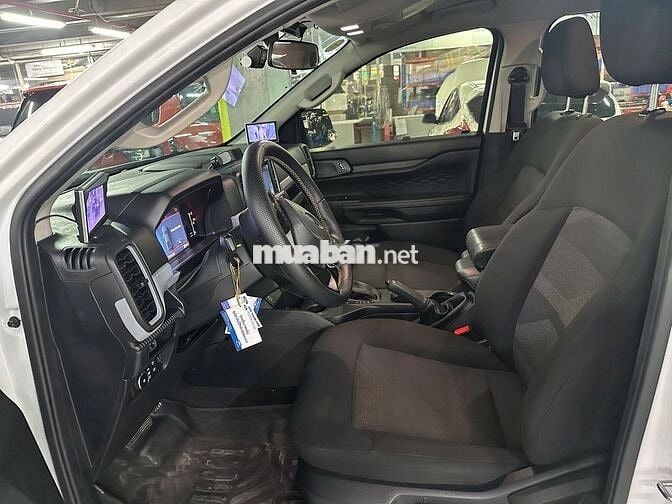 Ford Ranger XLS AT 2023 1 cầu Tự động Trắng