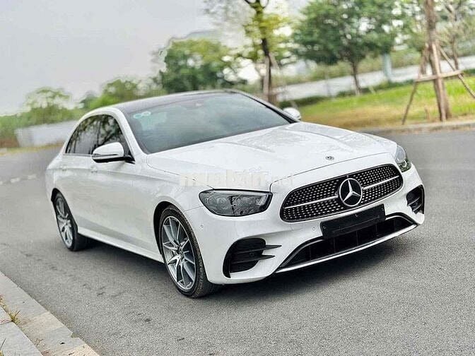Toyota Hà Đông bán E300 2021 Trắng 34000 mile