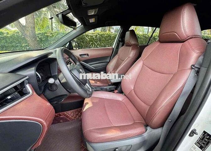 Toyota Hà Đông bán Corolla Cross 1.8G 2022 Trắng
