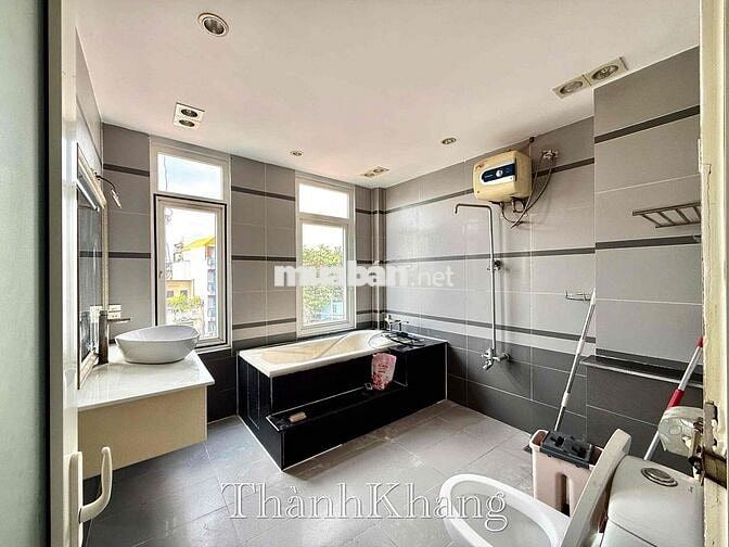 Căn Hộ 40m2 - Gần Ga SG - Toà nhà Viettel - Vòng Xoay Dân Chủ