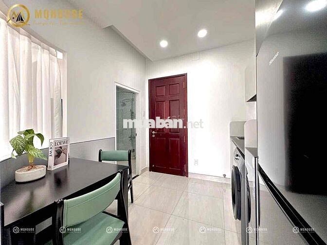 Căn hộ 1PN ban công tách bếp full nội thất tone trắng, phòng rộng đẹp