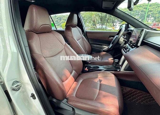 Toyota Hà Đông bán Corolla Cross 1.8G 2022 Trắng