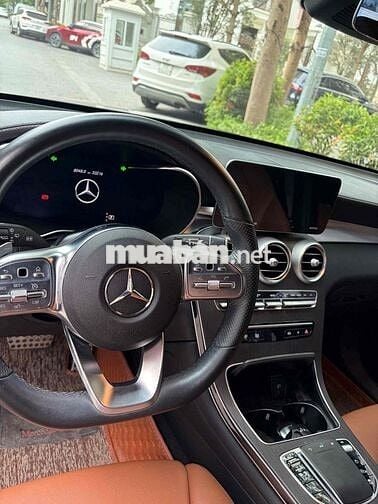 Toyot Hà Đông bán GLC300 2022 mới chạy 33216 km