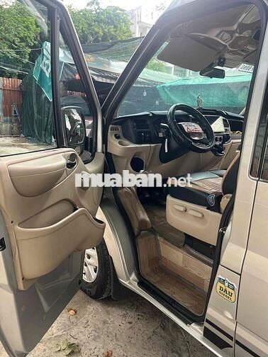 Ford Transit 16 chỗ Bạc