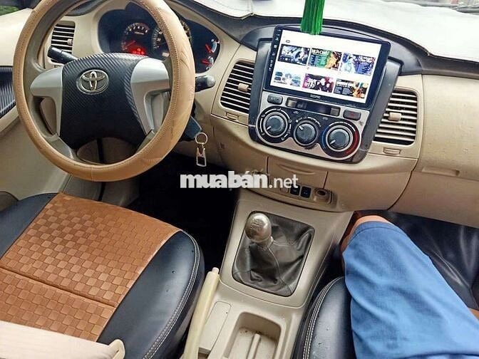 Toyota Innova E 2015 Xanh nhà đang cần bán
