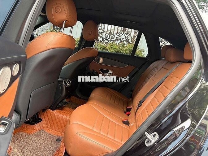 Toyot Hà Đông bán GLC300 2022 mới chạy 33216 km