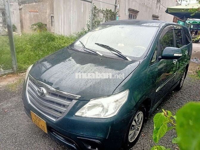 Toyota Innova E 2015 Xanh nhà đang cần bán