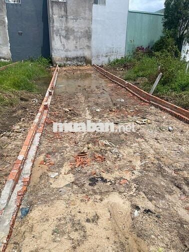 Cần bán gấp lô đất giáp Hóc Môn gần Ngã 3 Mỹ Hạnh