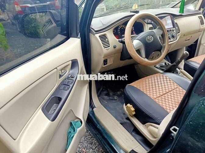 Toyota Innova E 2015 Xanh nhà đang cần bán