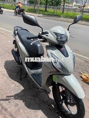 Honda Vision xám bánh lớn mới tinh