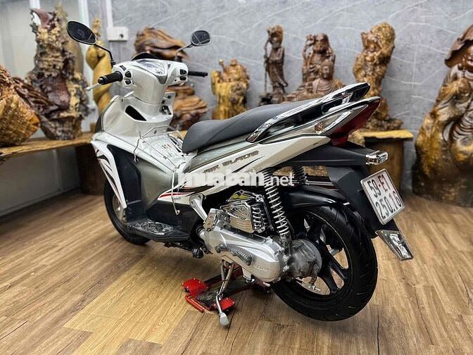 Honda Airblade biển SG máy móc bao êm