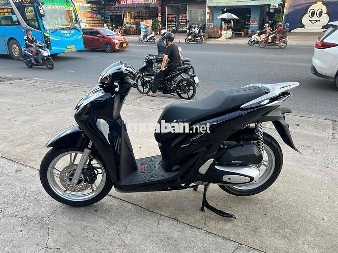 Honda SH 125 2024 Đen 1.900km bán trả góp