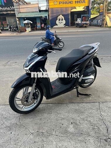 Honda SH 125 2024 Đen 1.900km bán trả góp