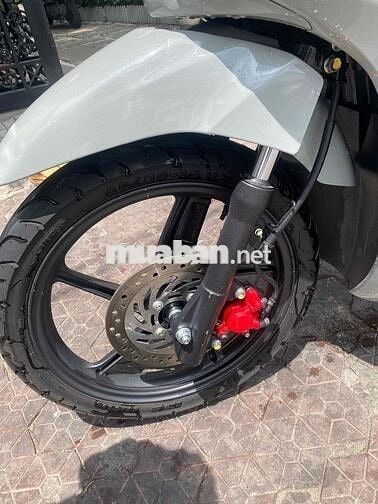 Honda Vision xám bánh lớn mới tinh