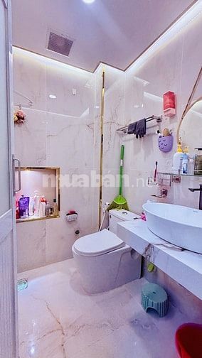 BÁN NHÀ ÂU CƠ THÔNG NI SƯ HUỲNH LIÊN