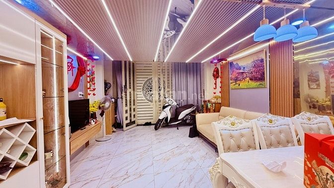 BÁN NHÀ ÂU CƠ THÔNG NI SƯ HUỲNH LIÊN