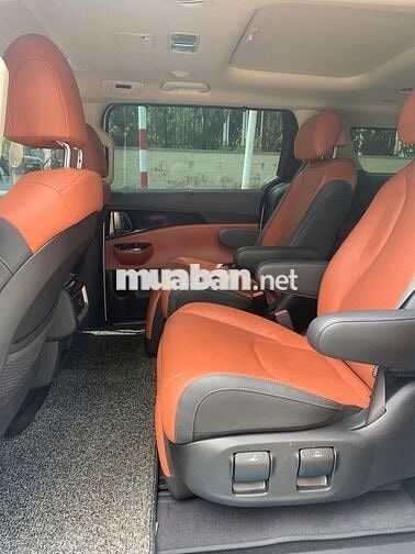 Kia Carnival Signature 2021 106.000 km Trắng