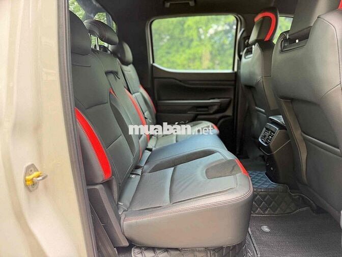 Ford Raptor 2024 Trắng 27.000KM - 1 Chủ Sử Dụng