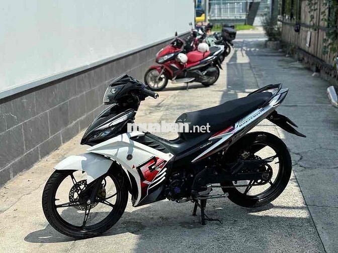 Yamaha Exciter 135 5 số Trắng Đen Đỏ