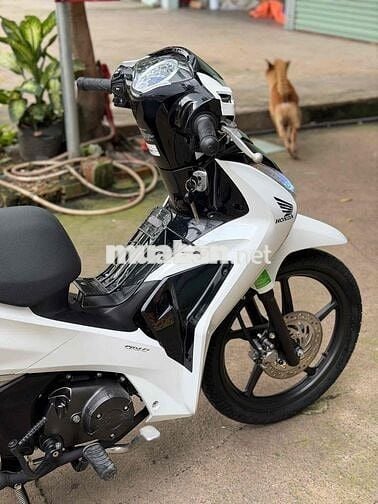Honda Future 2024 Trắng đen 8.000 km