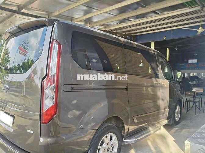 Ford Tourneo  2021 Nâu