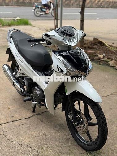 Honda Future 2024 Trắng đen 8.000 km