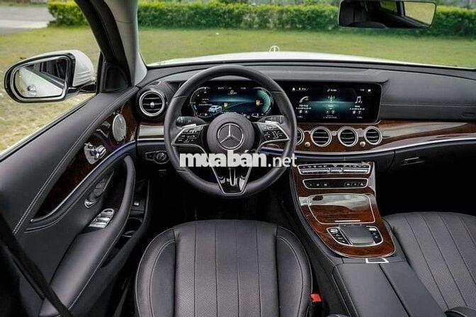Mercedes E200 Exclusive V1 model 2023 cực đẹp