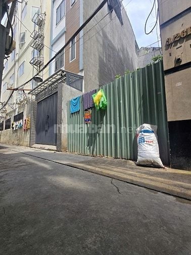 Bán nhà Nát Ngay Bình Giã- Trường CHinh. Dt 3.3x12.5m. gần Ga T3