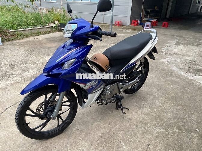 Suzuki Axelo 2013 Xanh Trắng