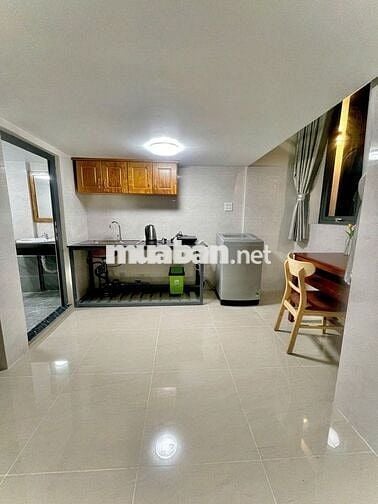 DUPLEX TO ĐÙNG NGAY DHCT - FULL NT - BAN CÔNG RIÊNG - HẦM XE-THANG MÁY