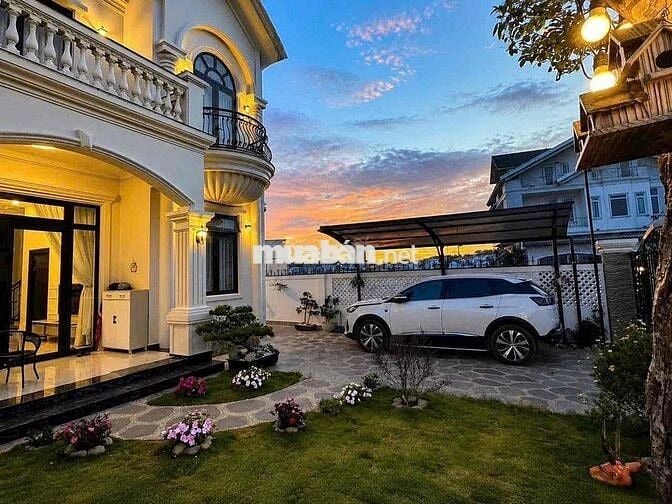bán căn vila mới xây sổ rieng xây dung hoàn công giá re đalat trung ta