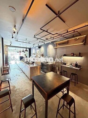 Nhà mặt tiền Tân Định, Quận 1 – 70m² – 26 triệu/tháng
