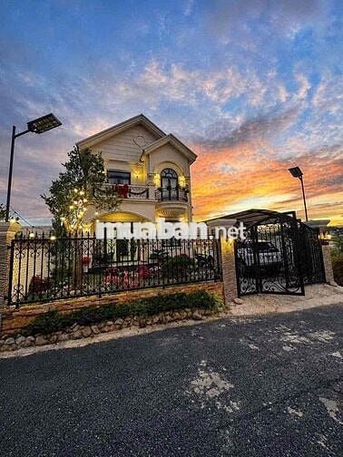 bán căn vila mới xây sổ rieng xây dung hoàn công giá re đalat trung ta