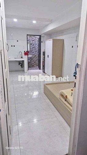 CHO THUÊ PHÒNG STUDIO TRỆT FULL NỘI THẤT GẦN AEON TÂN PHÚ