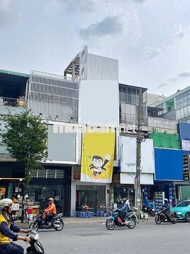 Nhà nguyên căn Đ. Trường Chinh ngay Ngã Ba Đối Diện Chợ Và Trường Học