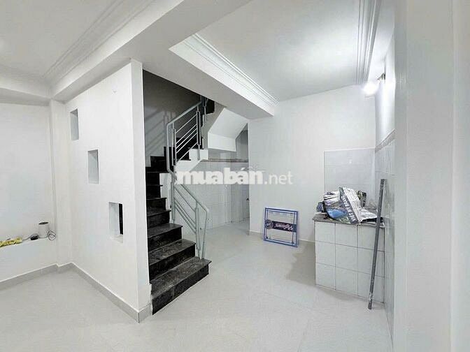 Cho Thuê Nhà Nguyên Căn 134/26G Cách Mạng Tháng 8 Q.10 15Tr _3Pn--3Wc