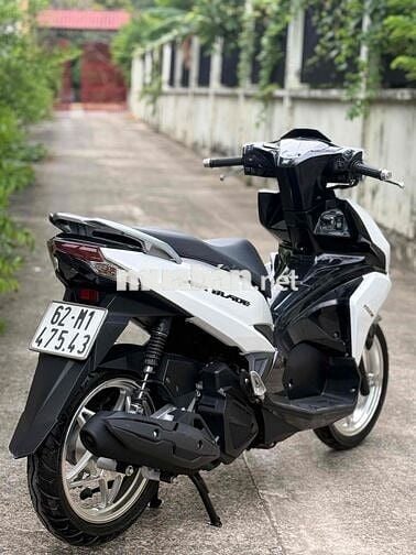 Honda Airblade 2017 Trắng đen máy zin êm