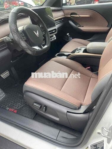 VinFast VF6 Plus 2026 Trắng 7.500 km