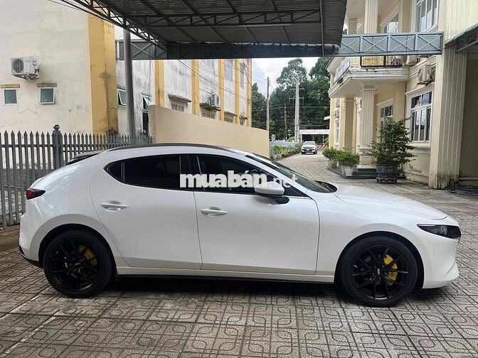 Mazda 3 1.5 Sport Premium 2024 Trắng 33.000km