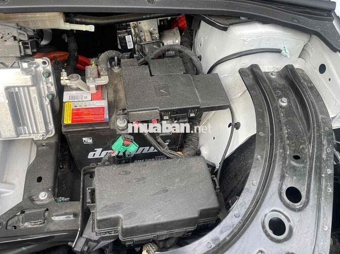 VinFast VF6 Plus 2026 Trắng 7.500 km